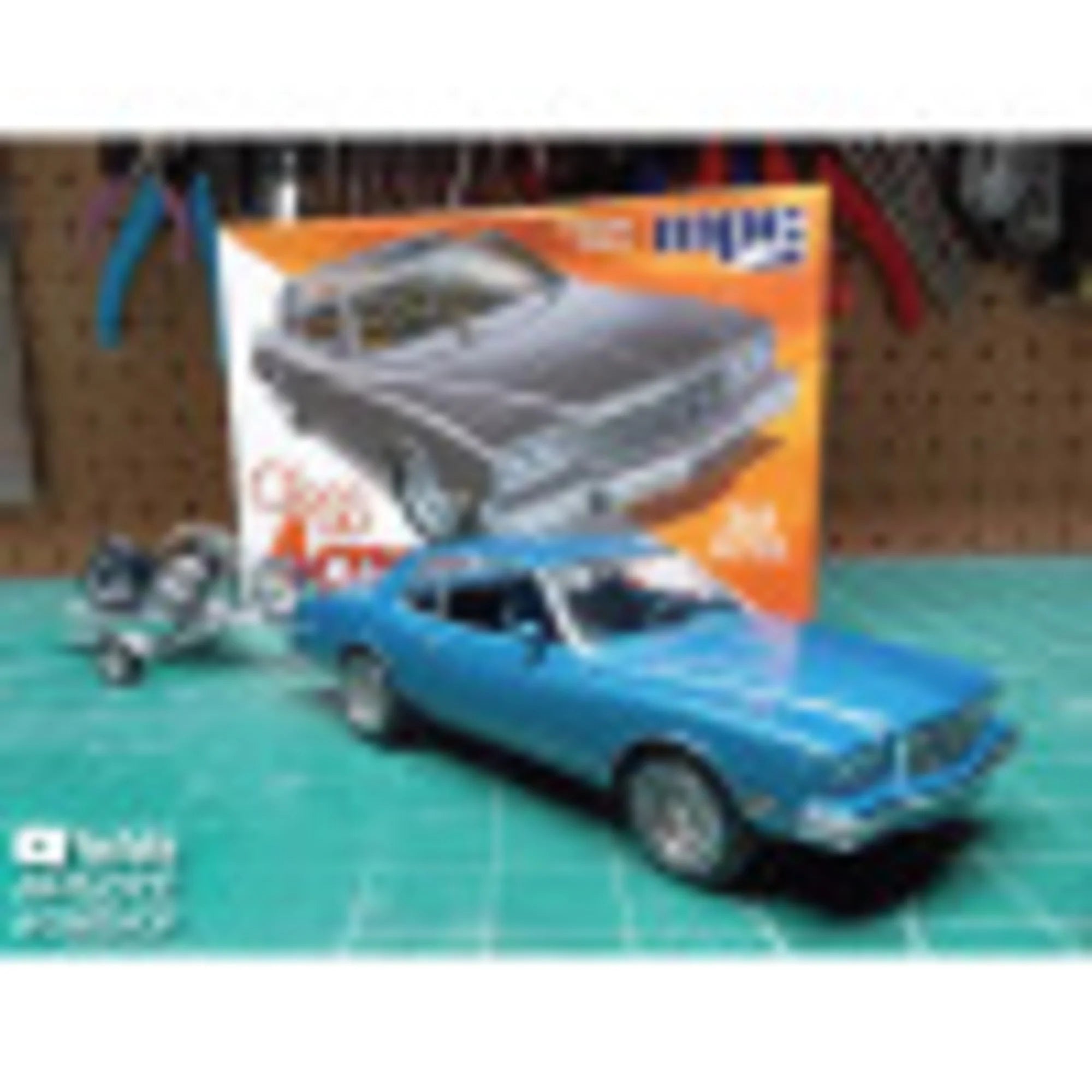 1:25 Scale Model Kit - 1980 Chevy Monte Carlo with Chopper & Trailer, Unpainted Building Kit Q628