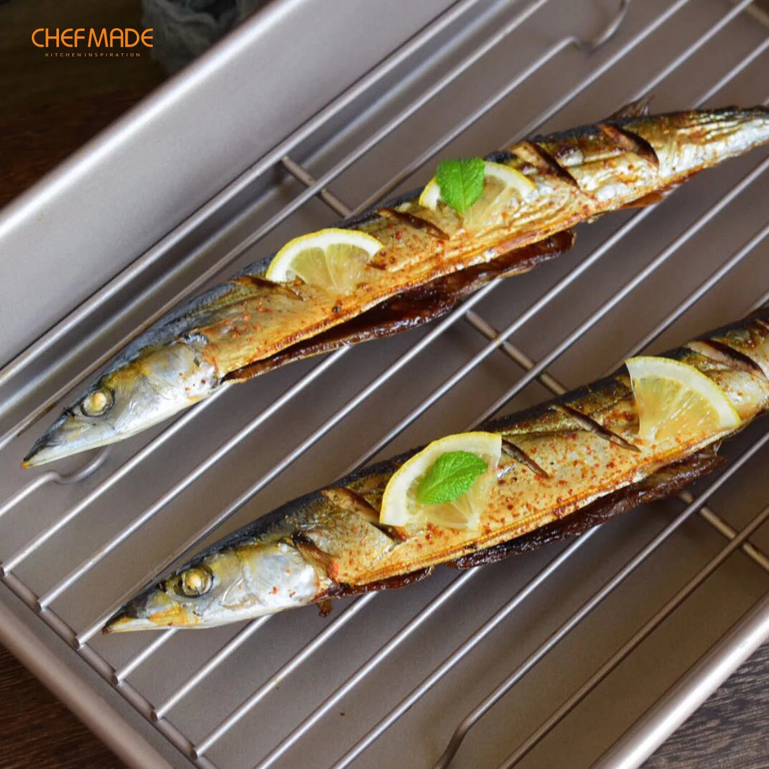 13-Inch Non-Stick Roasting Pan with Cooling Rack L1161