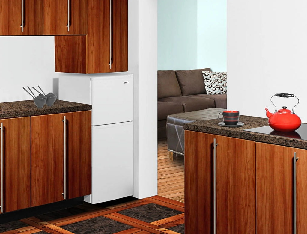 19" Wide Top Mount Refrigerator-Freezer Y67623