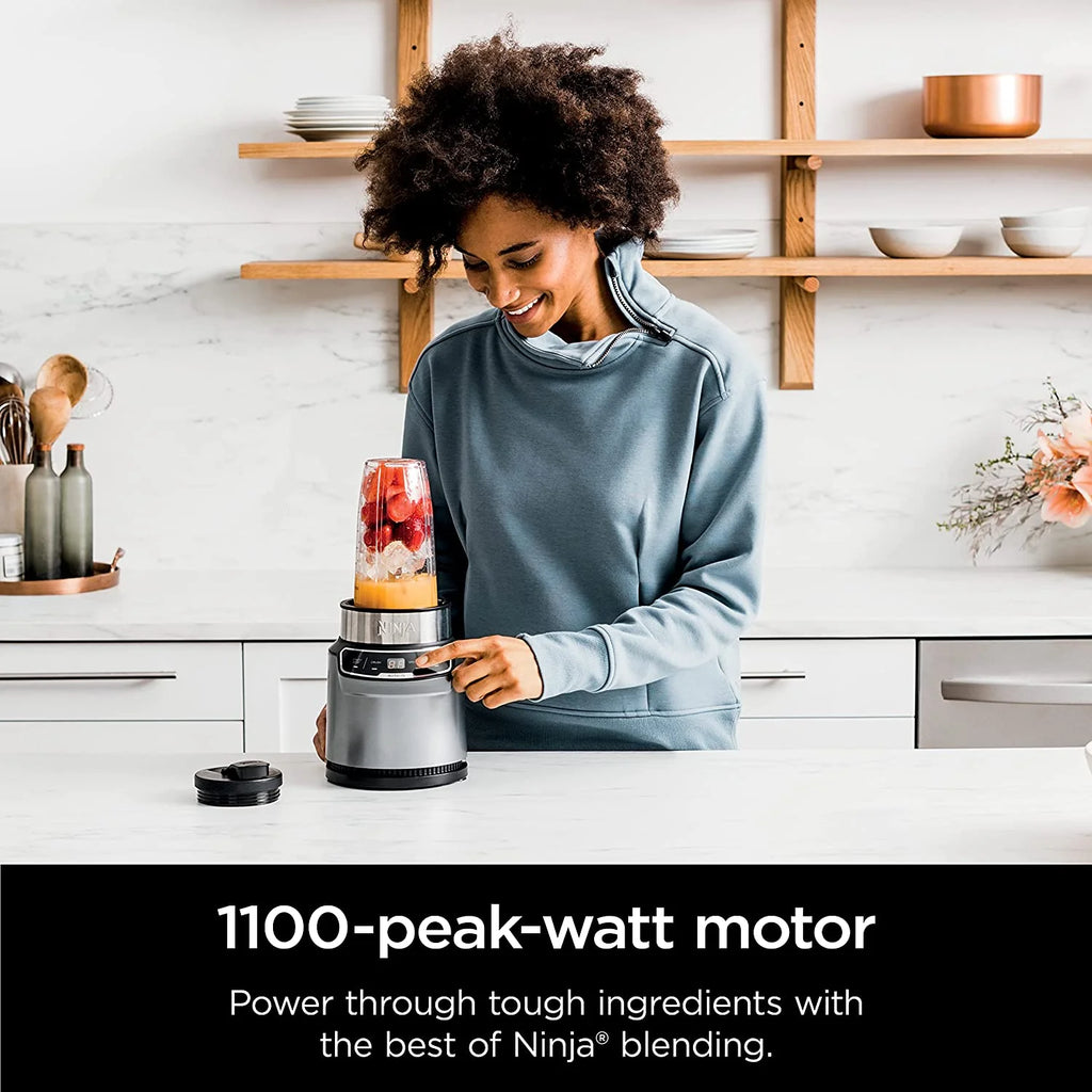 Compact Personal Blender, 900-Peak-Watt Motor, Silver P942971