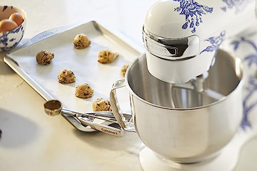 5.5-Quart Digital Stand Mixer with 12 Speeds R260