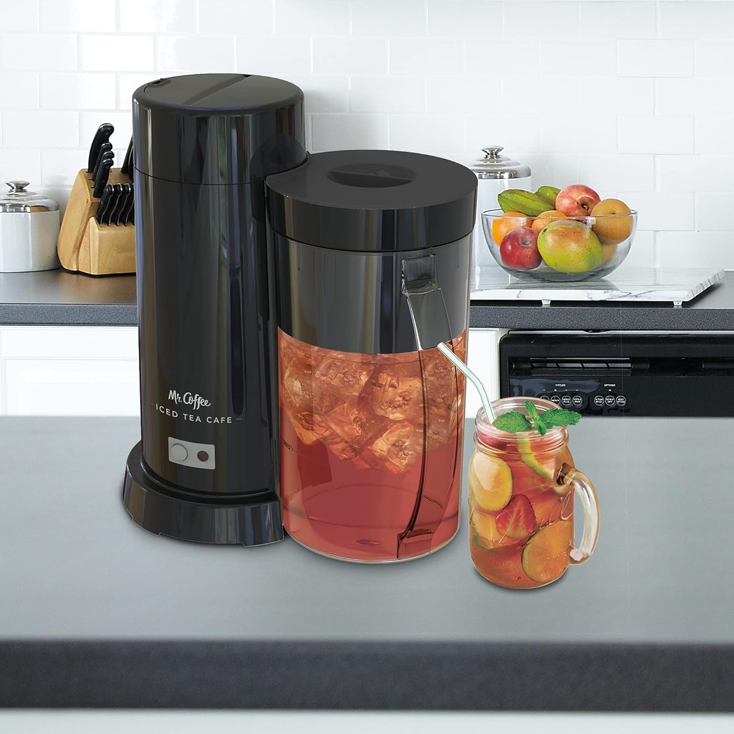 Iced Tea and Iced Coffee Maker, 2-Quart, Black V881