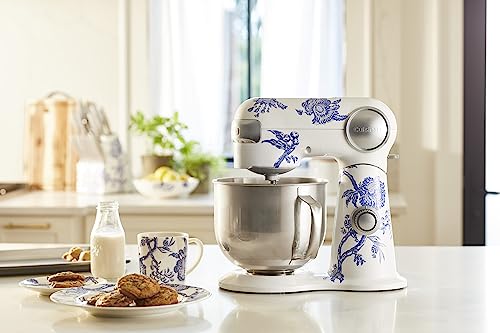 5.5-Quart Digital Stand Mixer with 12 Speeds R260