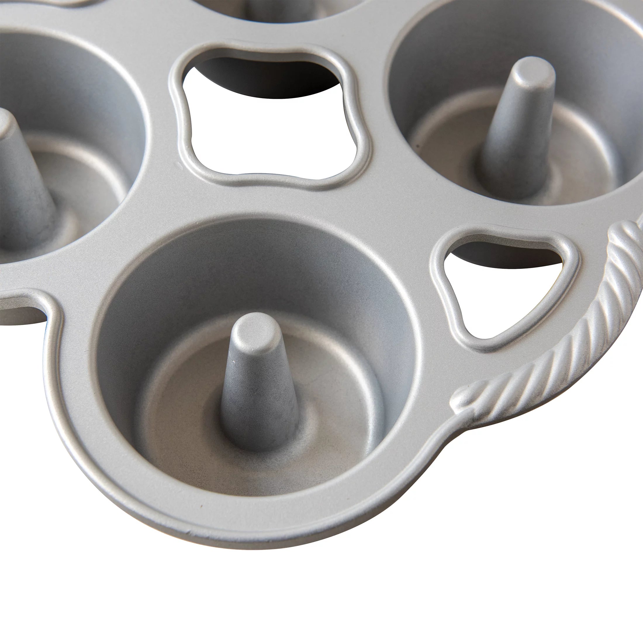 Mini Angel Food Cake Pan, 6-Cavity Nonstick Y2083