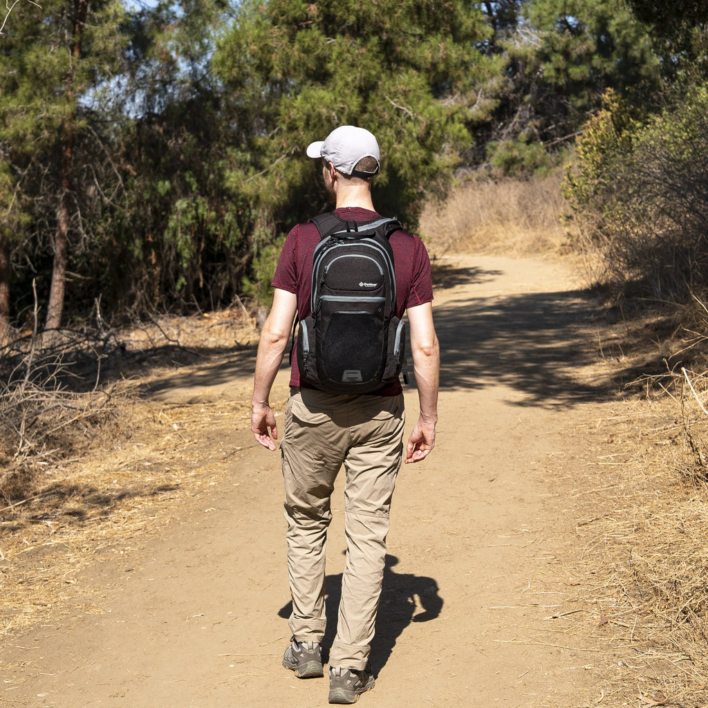Hydration Backpack with 2 L Reservoir, Black J414129