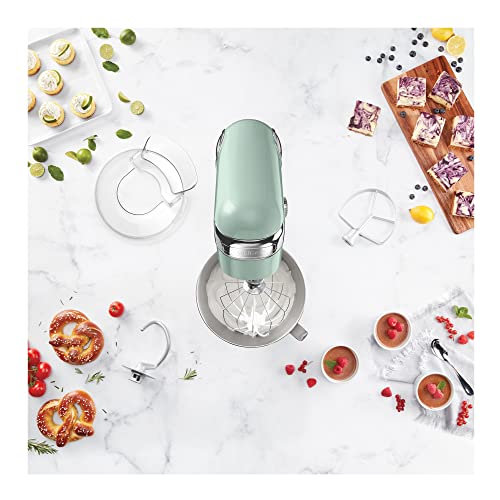 5.5-Quart Digital Stand Mixer with 12 Speeds R260