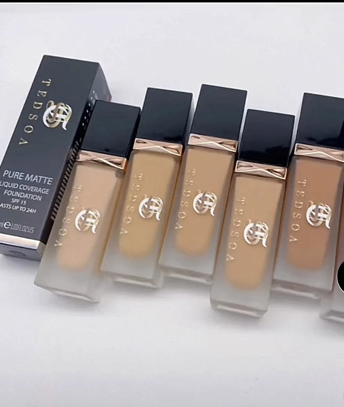 Matte Liquid Foundation SPF 15 Oil Free High Coverage Z797388