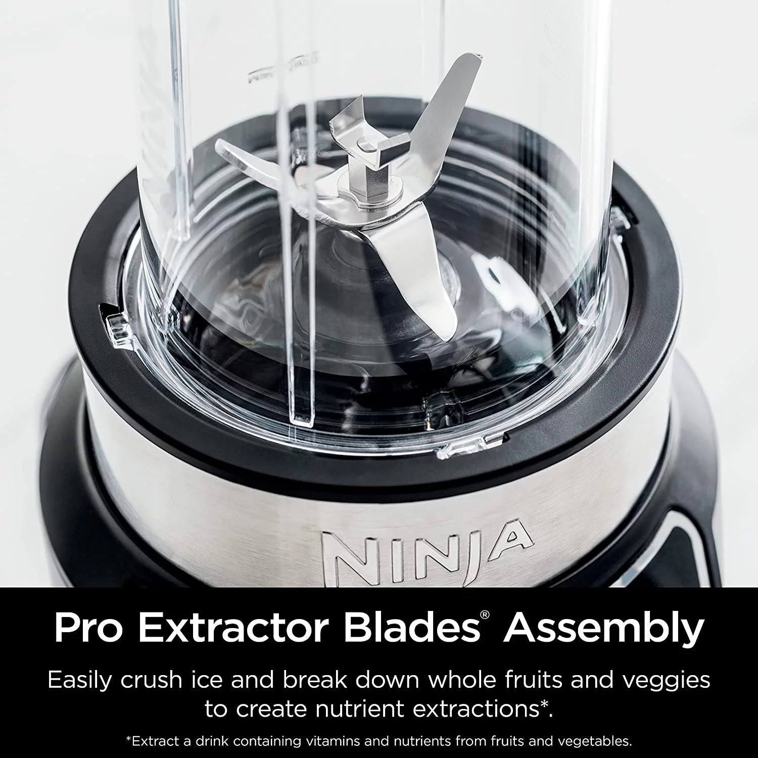 Compact Personal Blender, 900-Peak-Watt Motor, Silver P942971