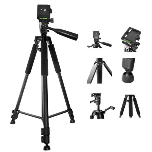 Digital Camera with Extra Battery and LED Light Kit U95355