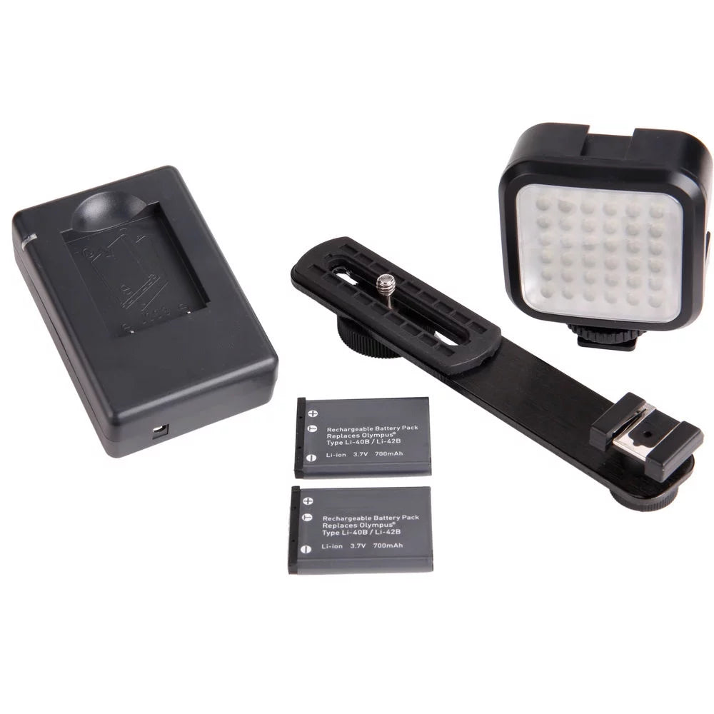Digital Camera with Extra Battery and LED Light Kit U95355