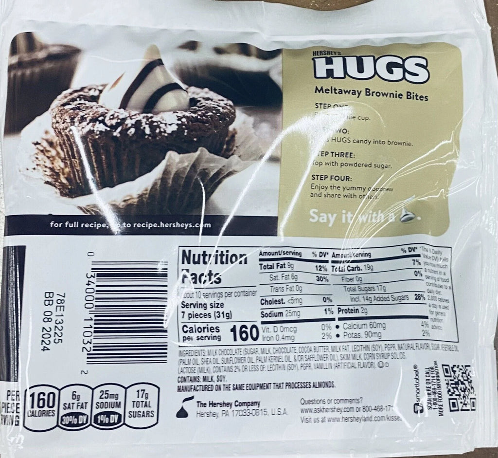 Milk Chocolate Hugged by White Creme Candy Share Pack V464