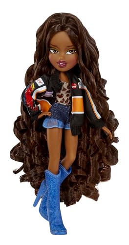 Sasha Fashion Doll with Accessories Y129