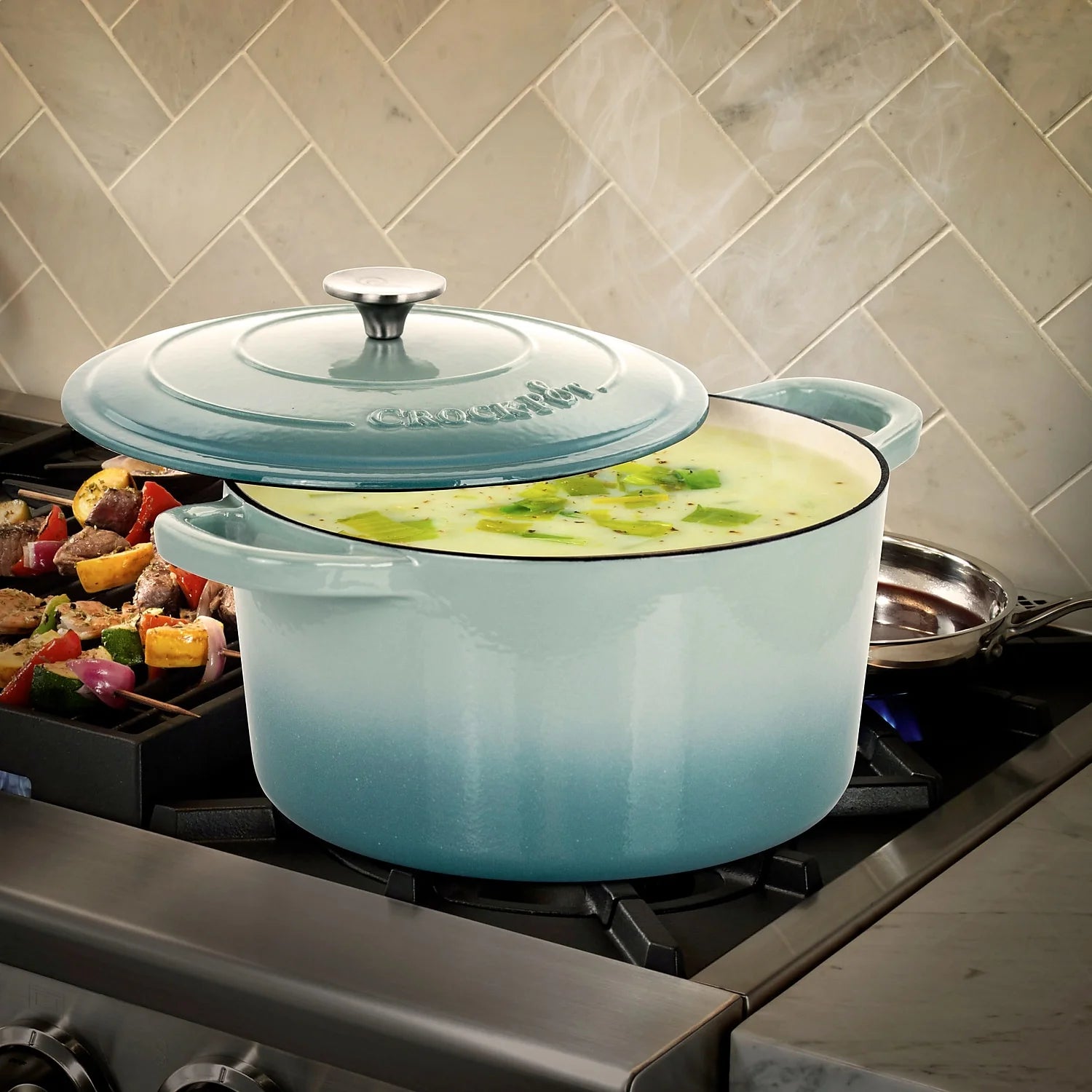 Enameled Cast Iron Dutch Oven, 7 Quarts, Aqua Blue Z4440