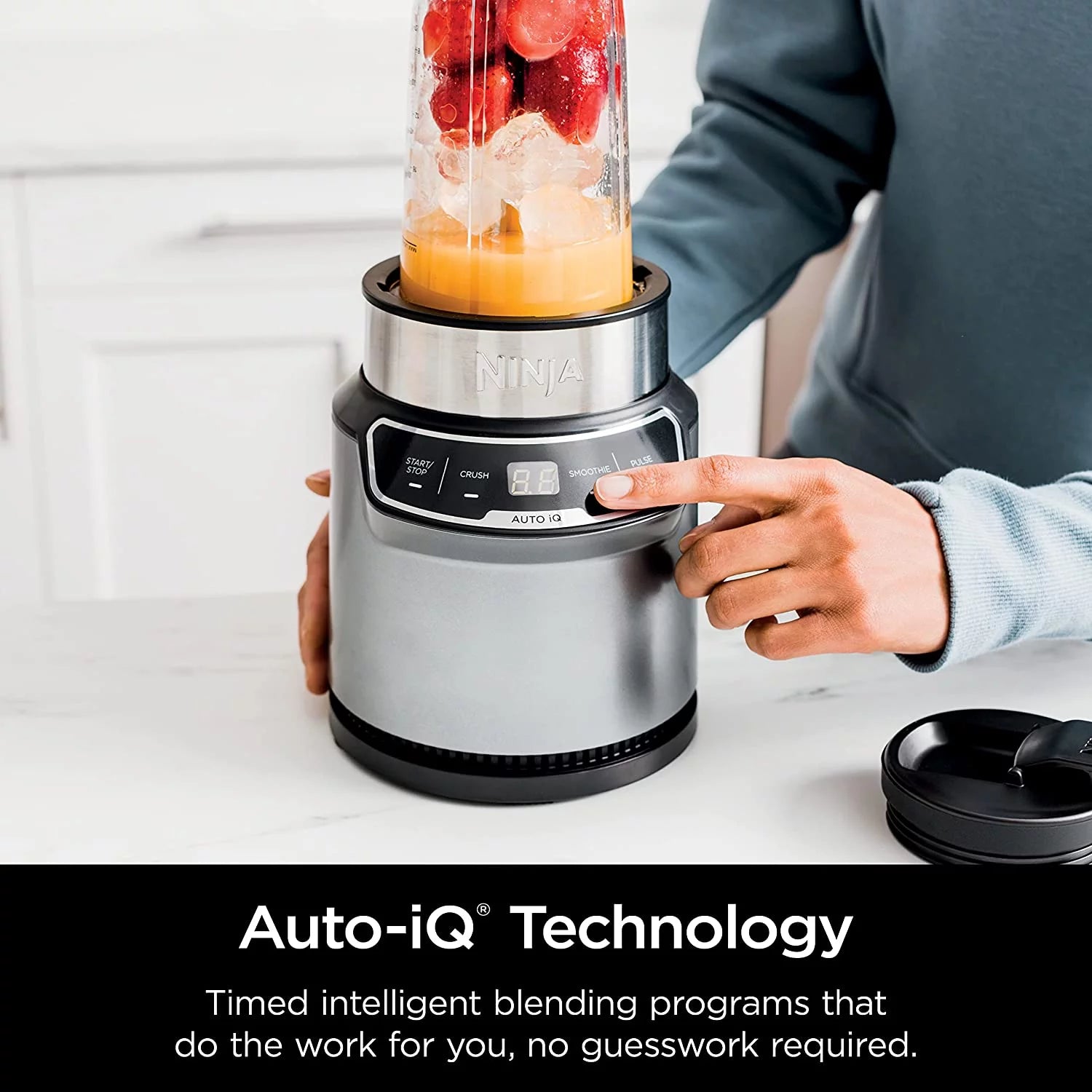 Compact Personal Blender, 900-Peak-Watt Motor, Silver P942971