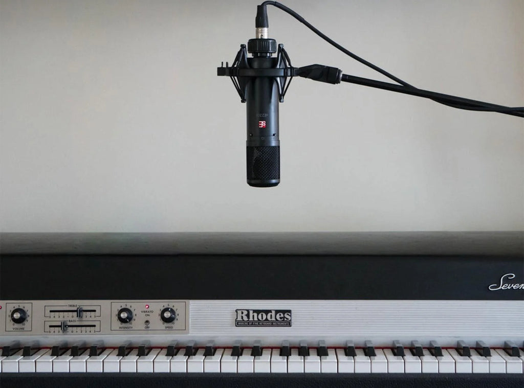 Large Diaphragm Condenser Microphone with Shockmount and Filter K6965