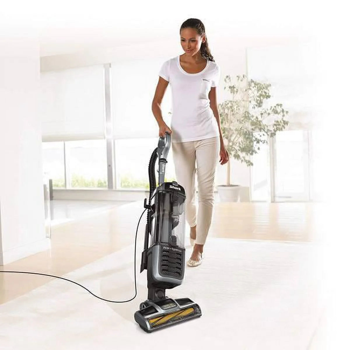 Self-Cleaning Brushroll Upright Vacuum B243155