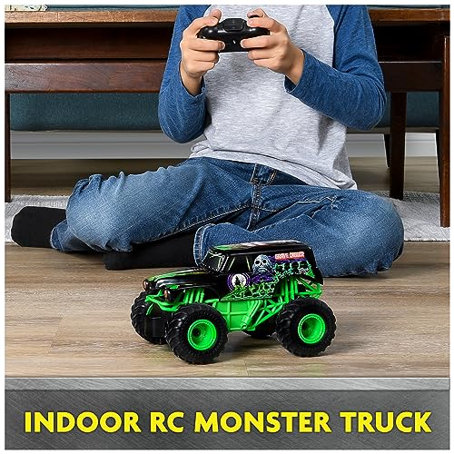 Remote Control Monster Truck, 1:24 Scale, 2.4 GHz, Kids Toy for Ages 4 and Up O475087